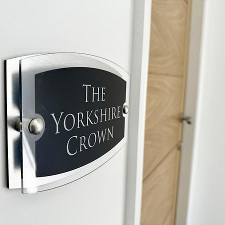 The Yorkshire Crown - Luxury Apartment - Free Parking Nearby Harrogate Bagian luar foto