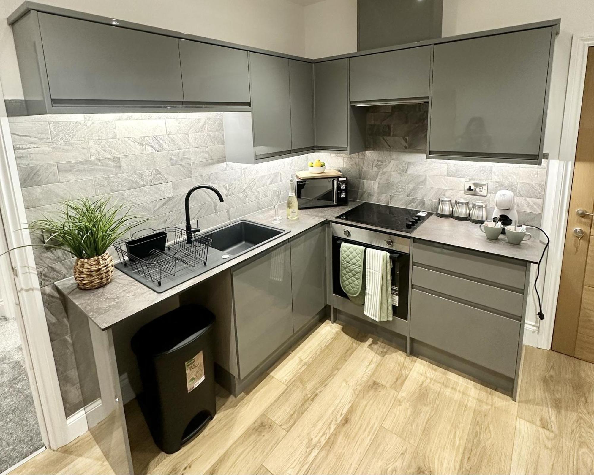 The Yorkshire Crown - Luxury Apartment - Free Parking Nearby Harrogate Bagian luar foto