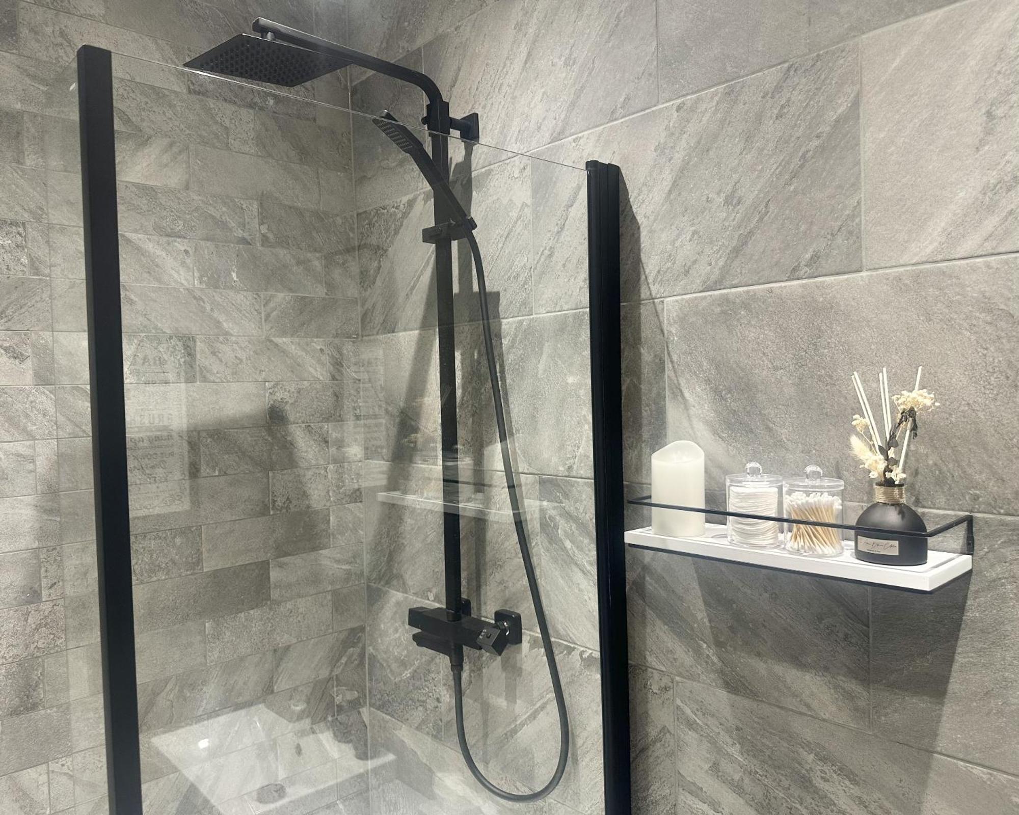 The Yorkshire Crown - Luxury Apartment - Free Parking Nearby Harrogate Bagian luar foto