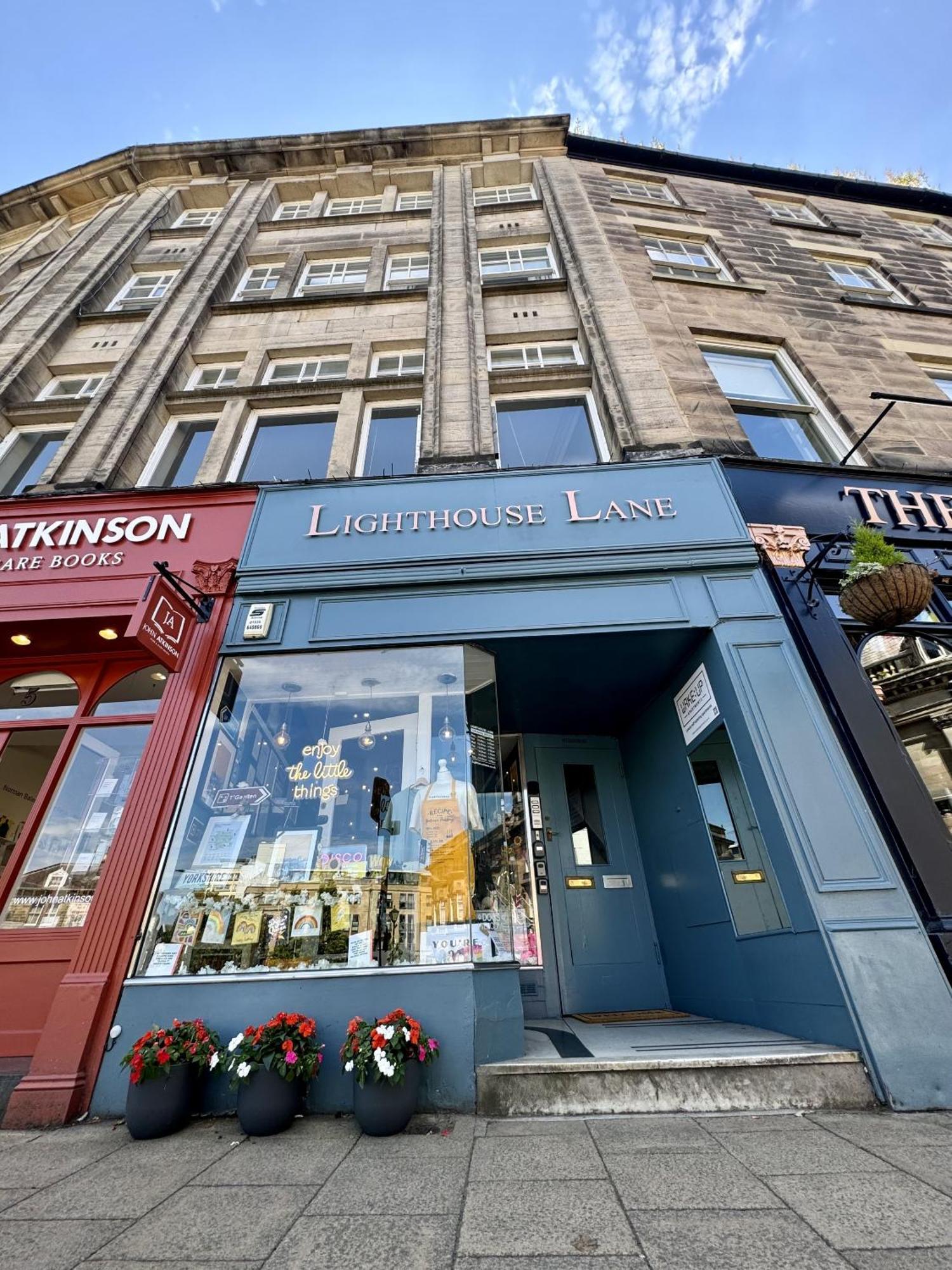 The Yorkshire Crown - Luxury Apartment - Free Parking Nearby Harrogate Bagian luar foto