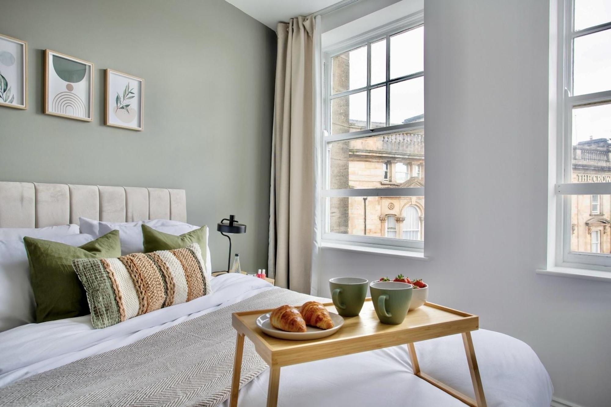 The Yorkshire Crown - Luxury Apartment - Free Parking Nearby Harrogate Bagian luar foto