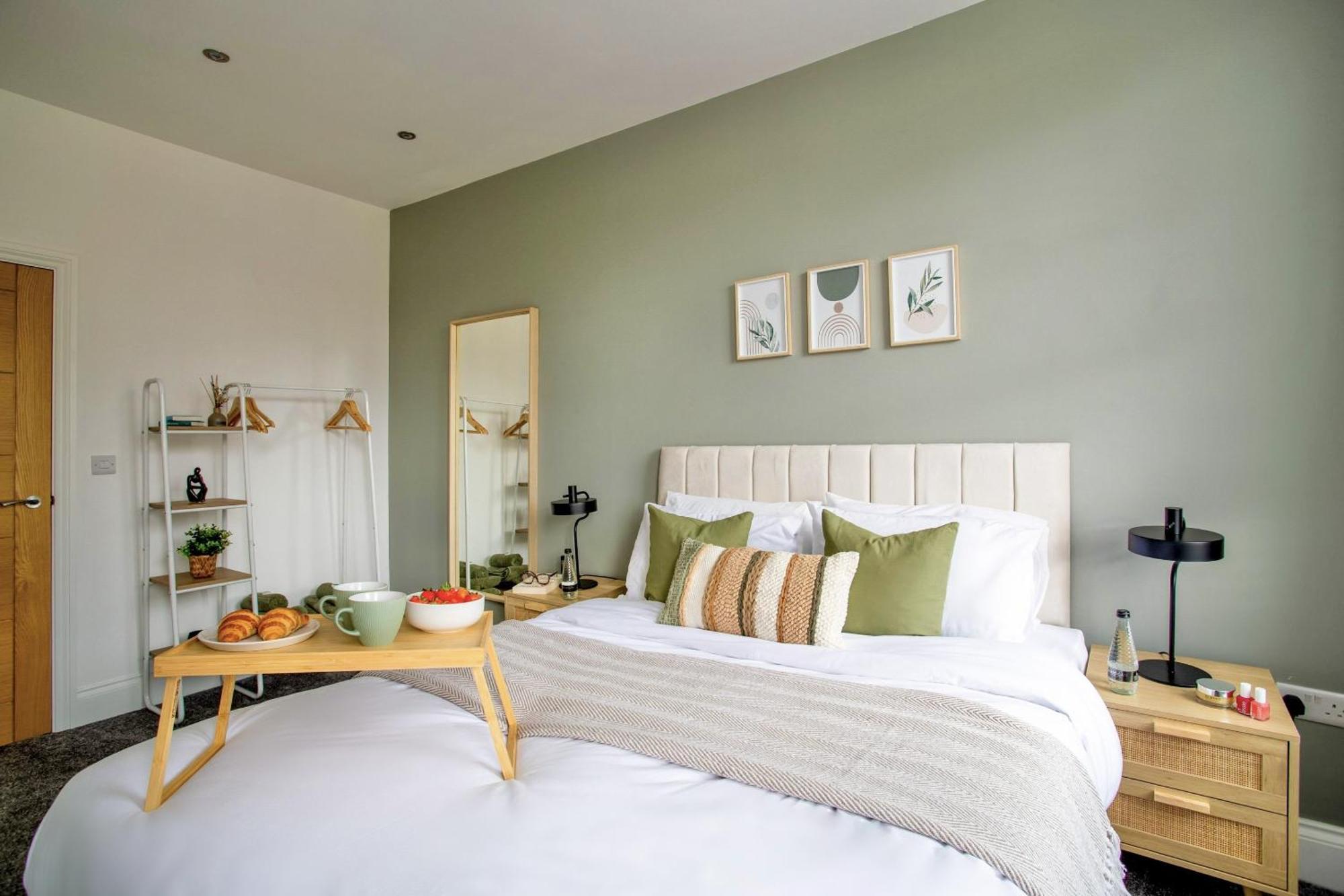 The Yorkshire Crown - Luxury Apartment - Free Parking Nearby Harrogate Bagian luar foto