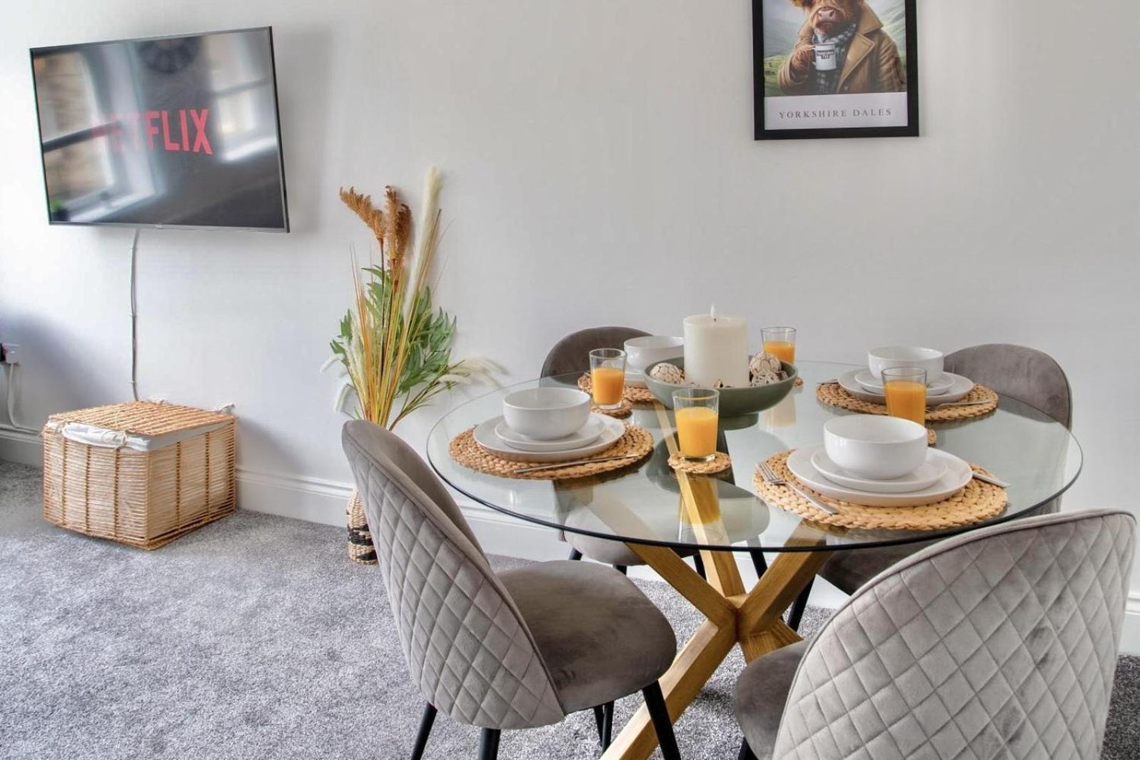 The Yorkshire Crown - Luxury Apartment - Free Parking Nearby Harrogate Bagian luar foto